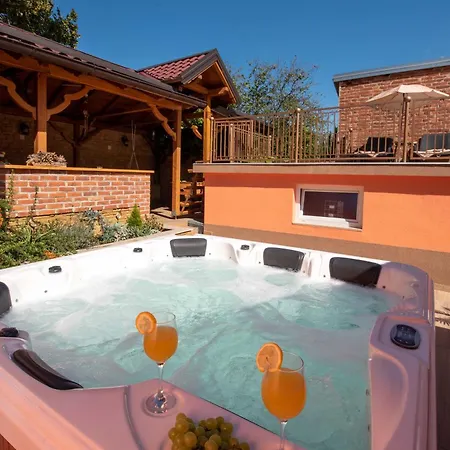 Holiday&Wellness House Grofica Daruvár Kültér fotó