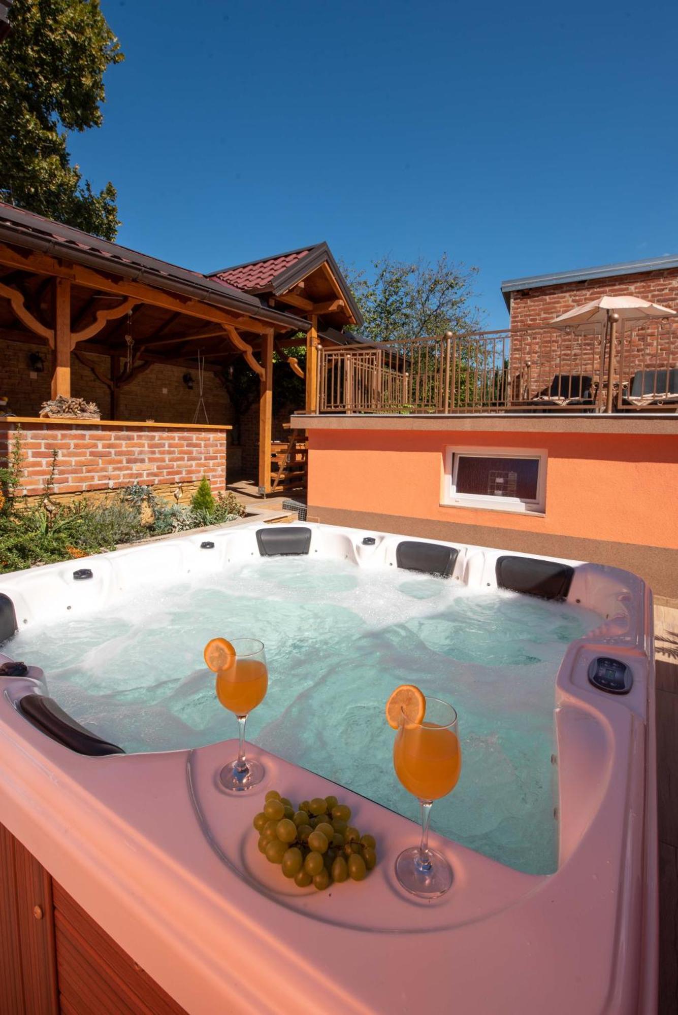 Holiday&wellness House Grofica